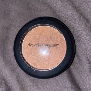 Mac eyeshadow pot
